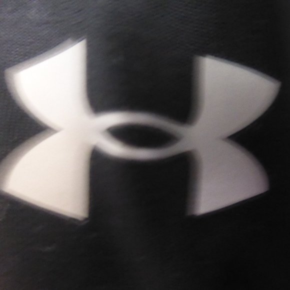 UNDER ARMOUR RUN, small, partial zip front jacket - Picture 9 of 9